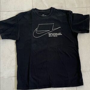 Nike Black Logo Men's Short Sleeve Tee